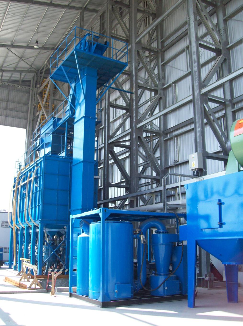 江蘇拋丸機(jī)除銹設(shè)備 3 噴砂房 3